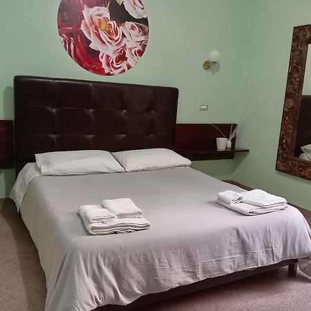 Piazza Verdi Liberty House Лечче Экстерьер фото