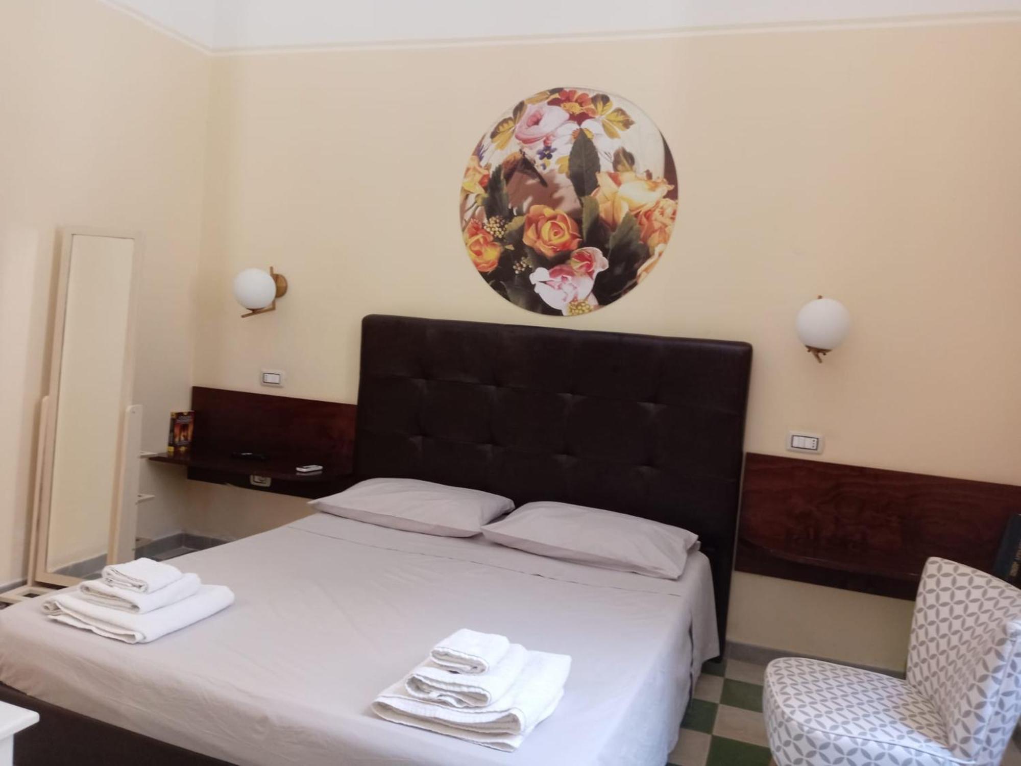 Piazza Verdi Liberty House Лечче Экстерьер фото