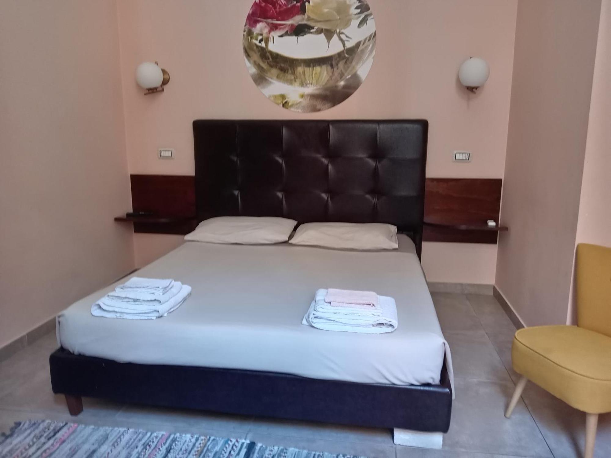 Piazza Verdi Liberty House Лечче Экстерьер фото